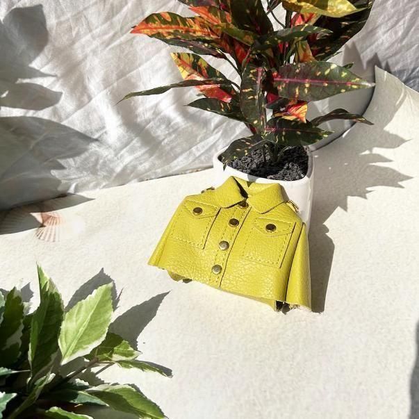 👜 Unique Jacket Shape Cute Sling Bag – Trendy, Stylish & Everyday Essential